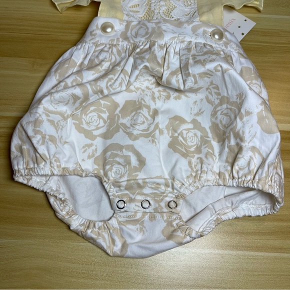 Stella Phoenix The Tigerlily 4T yellow / Tan Roses Lace Ruffle Romper NWT - Picture 6 of 10